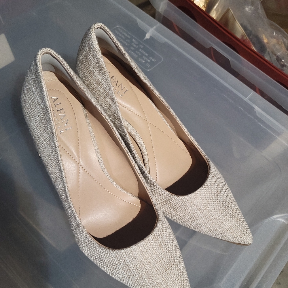 Beautiful Alfani Pumps Size 7.5